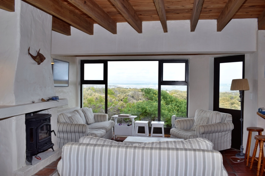 6 Bedroom Property for Sale in Suiderstrand Western Cape